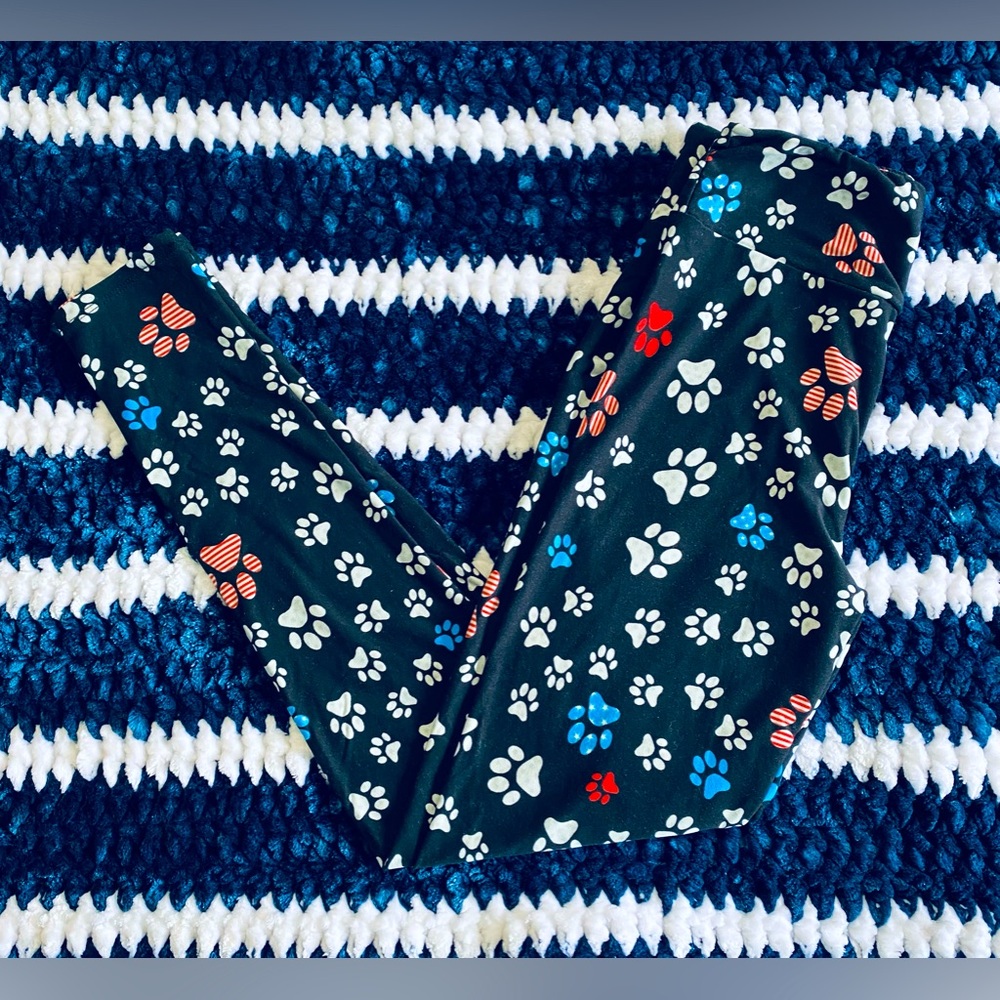 LuLaRoe OS Patriotic Paw Print Leggings